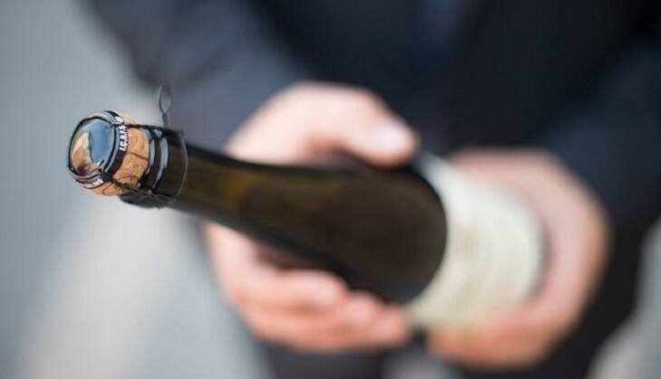 Производители считают необходимым поднять цены на шампанское