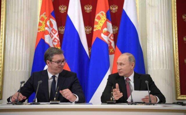 Путин обсудил с президентом Сербии энергетический кризис в Европе