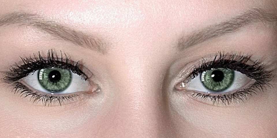 Медики из США назвали причины покраснения глаз