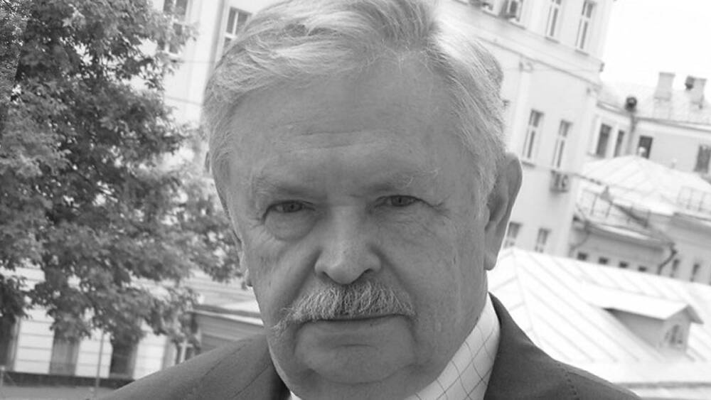Александр Дрозденко выразил соболезнования в связи со смертью писателя Альберта Лиханова
