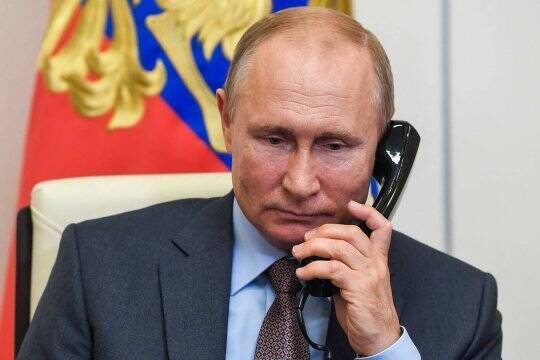 Владимир Путин провел телефонный разговор с Александром Лукашенко