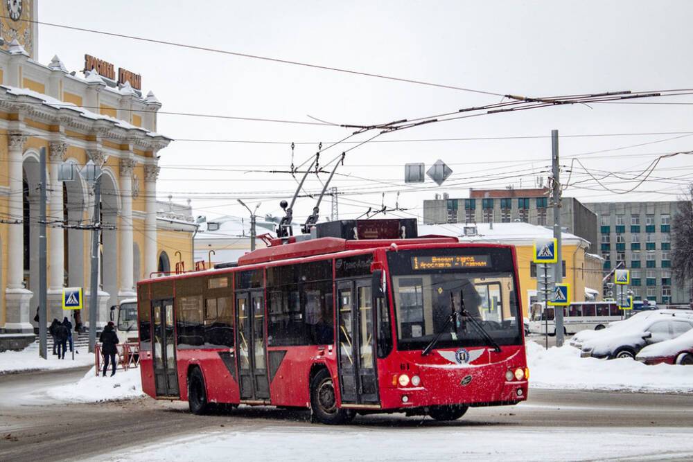 В Ярославле из-за аварии пришлось менять маршрут движения троллейбусов