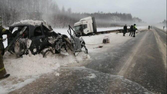 Три человека погибли в ДТП в Архангельской области