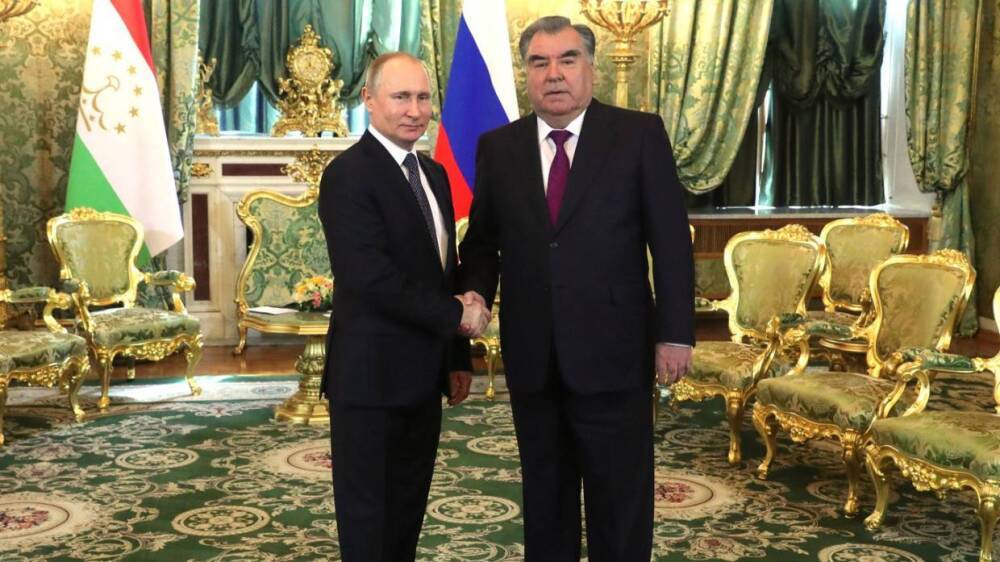 Путин поговорил с Рахмоном о миграционных потоках из Таджикистана в Россию