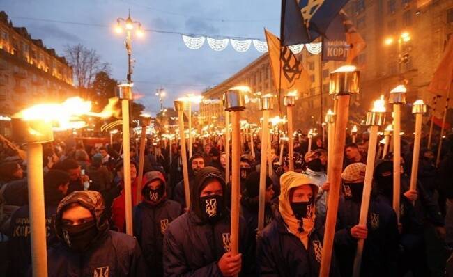 Украинские «партизаны» выставляют селфи с винтовками