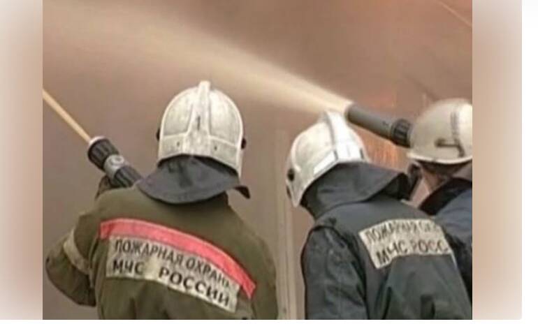 Подвал в доме загорелся в Петроградском районе