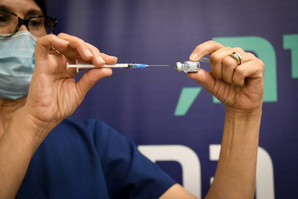 Израильское исследование: онкологическим больным прививки надо делать чаще