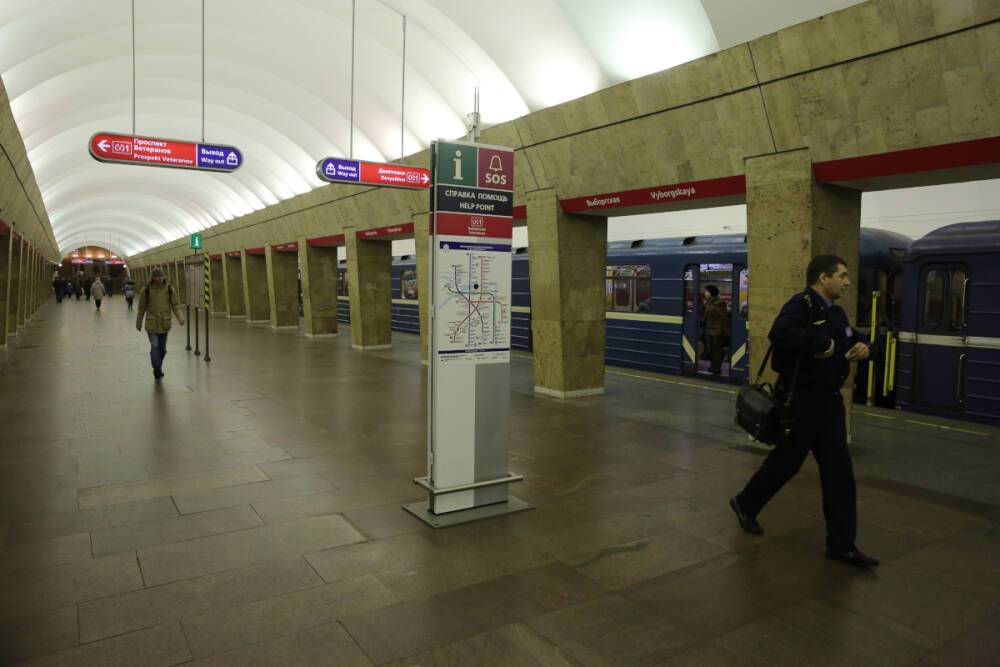 В ближайшие пять лет в Петербурге отремонтируют семь станций метро
