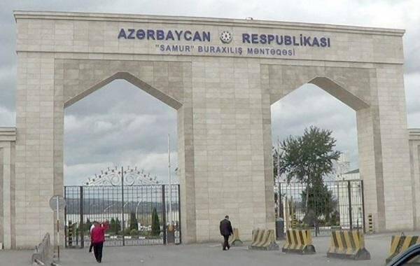 Вопрос открытия сухопутных границ Азербайджана в настоящее время не обсуждается