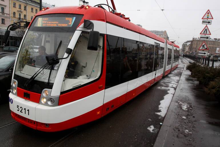 Трамвайные пути на набережной реки Карповки отремонтируют за 275 млн