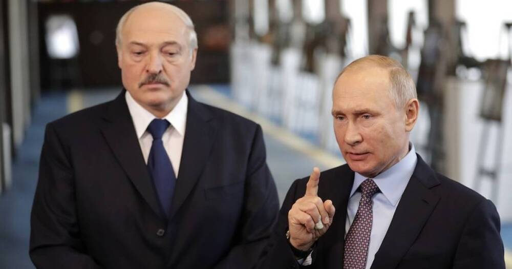 Неподсудный президент, ядерный статус: в Беларуси вынесли на обсуждение поправки к Конституции