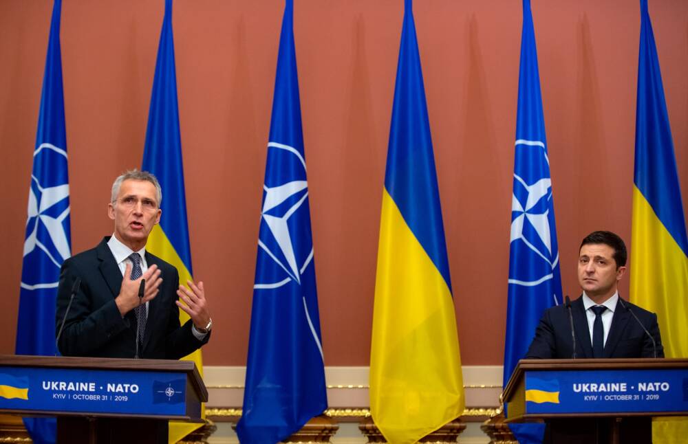 Ехануров: Украина хочет в НАТО, но там готовы лишь выражать...