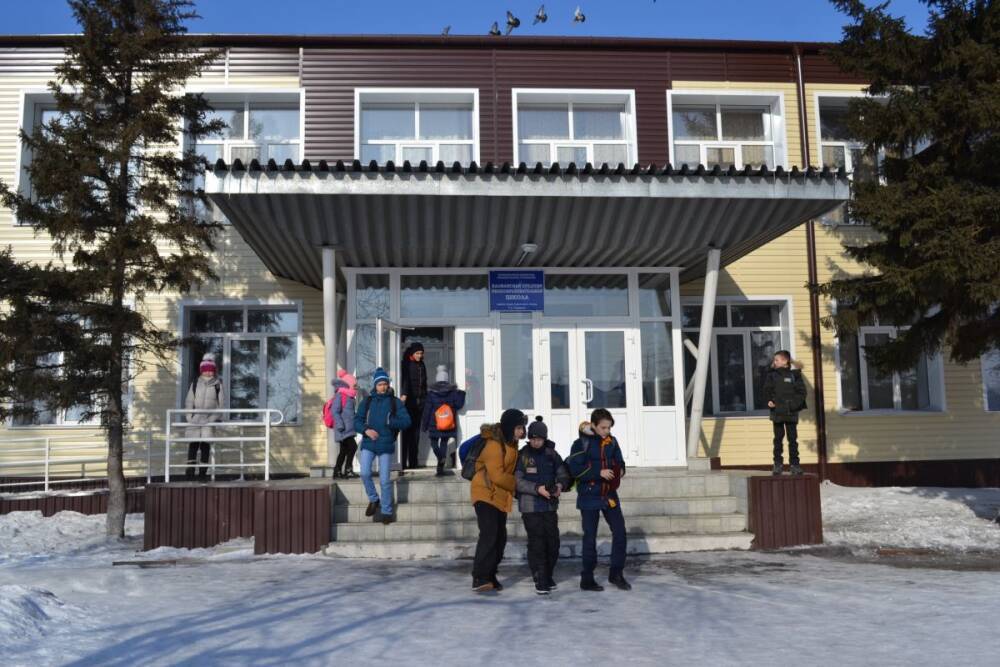 Правительство РФ выделило 91,6 млрд рублей на капремонт и оснащение школ