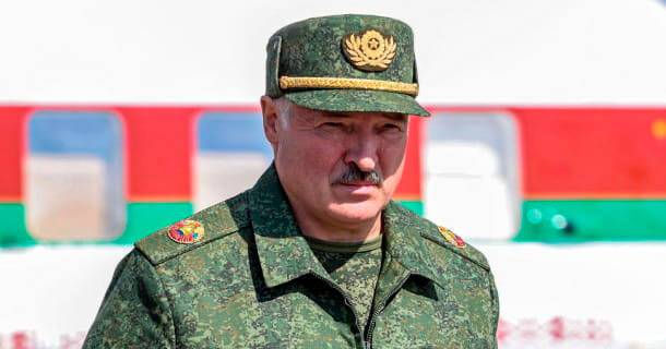 Лукашенко убирает из конституции безъядерный и нейтральный статус Беларуси