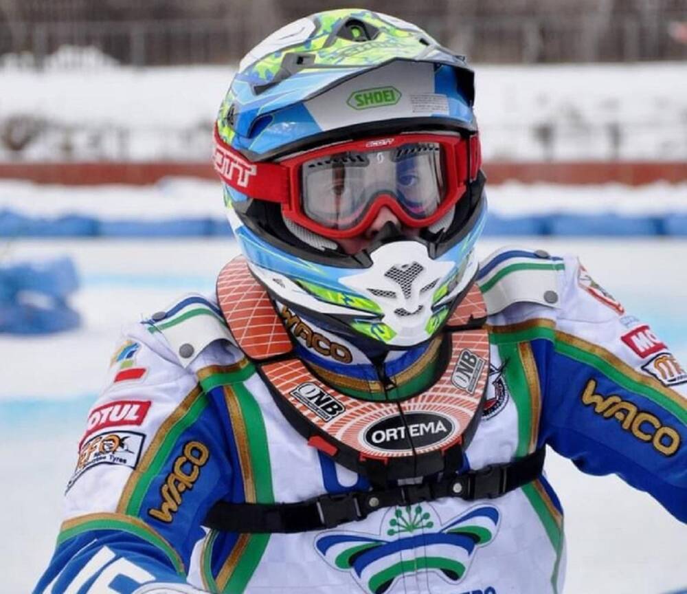 Новосибирские мотогонщики готовятся выйти на лёд Кубка Сибири