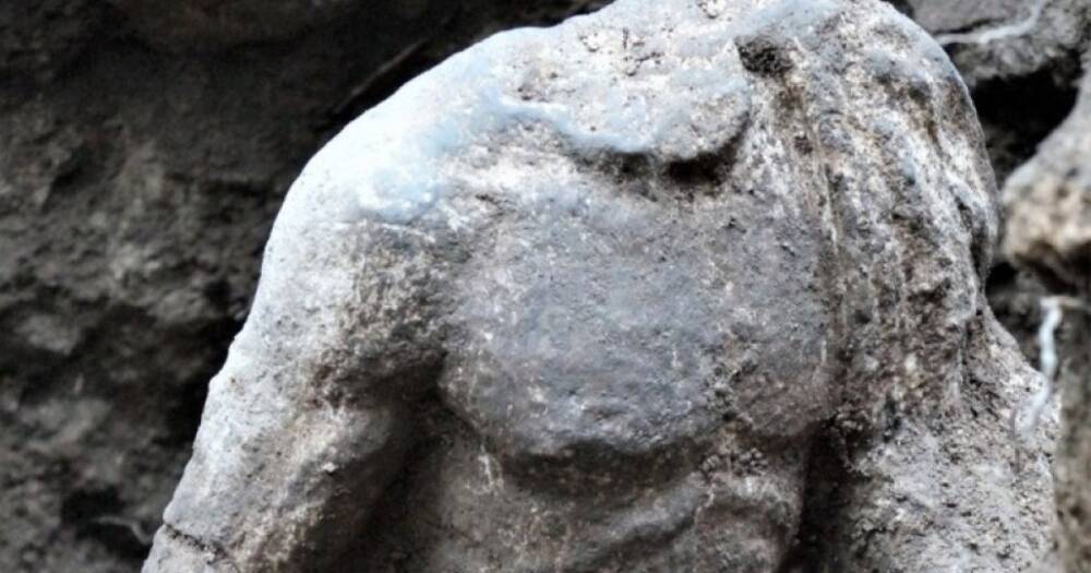 Искусная работа. Ученые нашли фрагменты незаконченной статуи Римской эпохи (фото)
