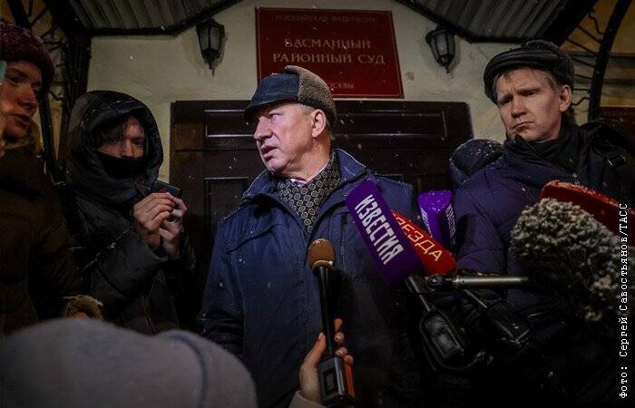 Депутата Рашкина оштрафовали на 30 тыс. руб. и лишили водительских прав на 1,5 года