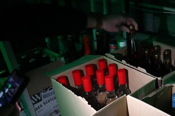 Волгоградца приговорили к исправительным работам за нелегальный алкоголь