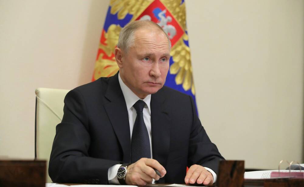 Путин предложил упрощённое получение гражданства РФ для 20 категорий людей - Русская семерка