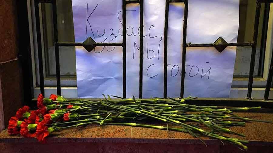 Цивилев возложил цветы на Аллее шахтерской славы после ЧП на «Листвяжной»