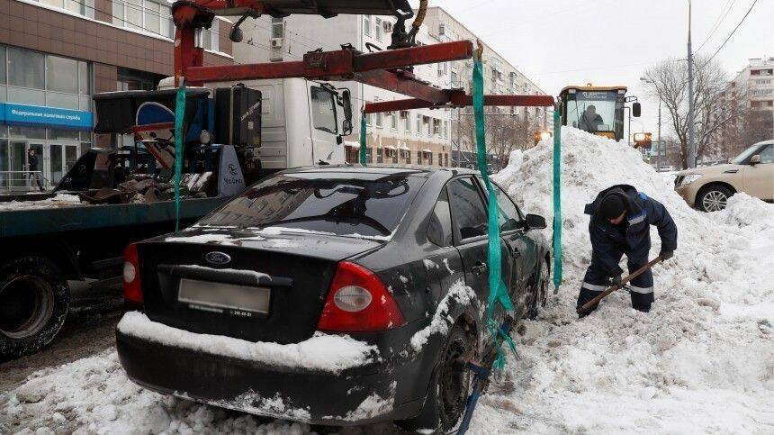 Угонять авто с помощью эвакуатора начали в Петербурге. Но можно легко защититься