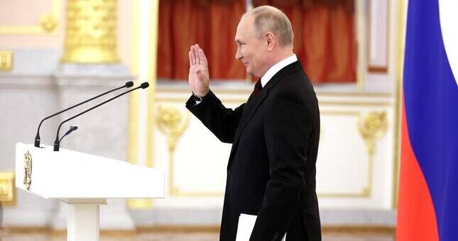 Владимир Путин принял верительную грамоту у посла Таджикистана в России