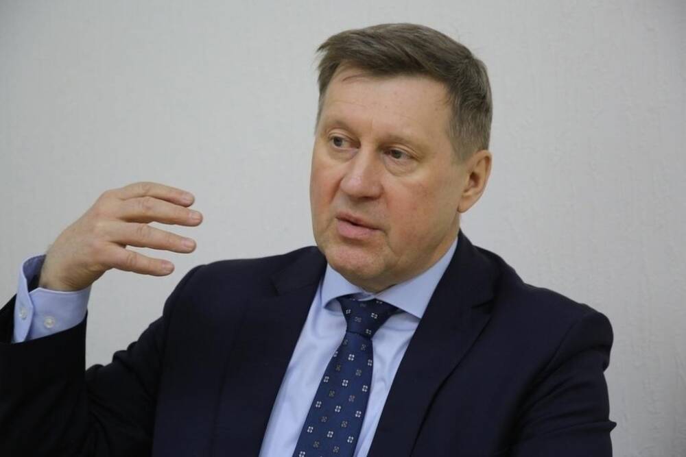 Горсовет Новосибирска поддержал повышение зарплаты мэру на 3,9 %