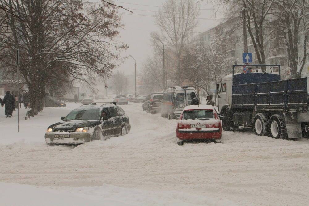 Борис Елкин раскритиковал шесть псковских «управляек» за некачественную уборку снега