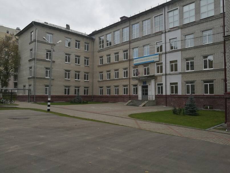 Младшие классы нижегородской гимназии № 13 закрыли на карантин по ОРВИ