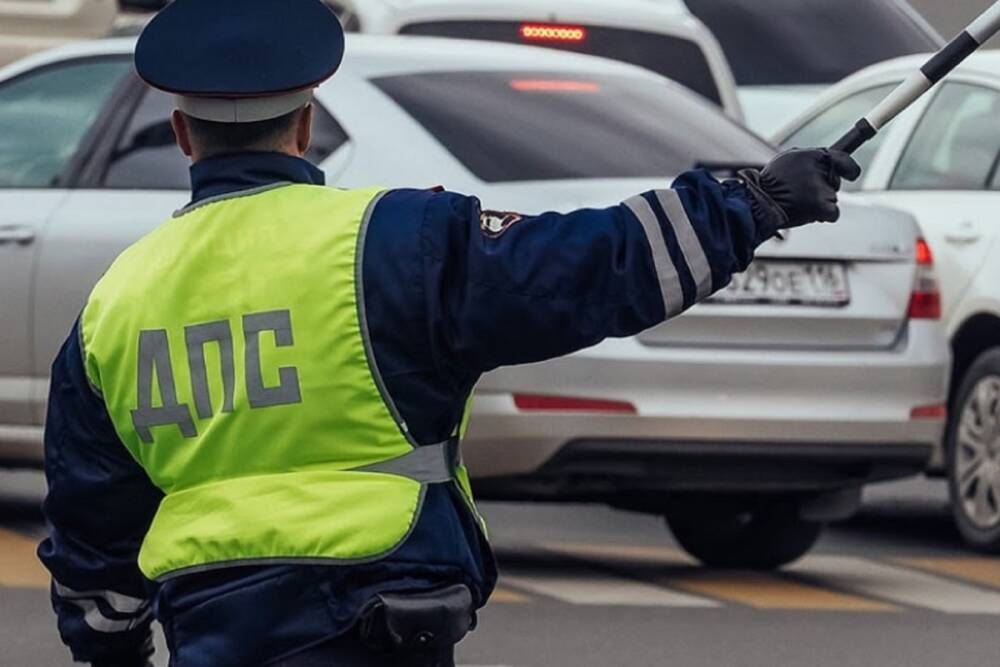 Водителей ярославских маршруток, устроивших драку на дороге, вызвали в ГИБДД