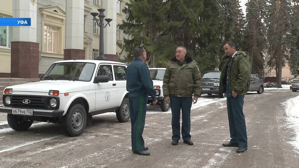 Два удаленных подразделения Минэкологии Башкирии получили автомобили повышенной проходимости
