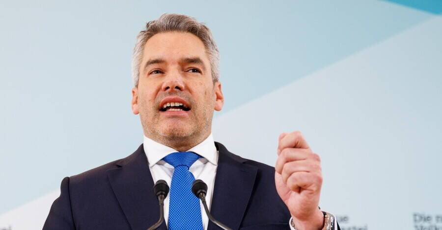 В Австрии избрали нового канцлера - второго за последние два месяца