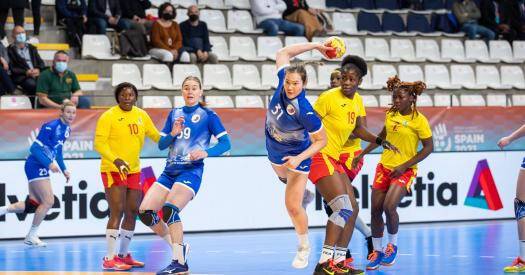 Женская сборная России одержала разгромную победу над Камеруном на чемпионате мира