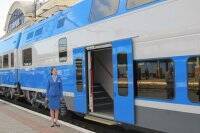 Сегодня “Укрзалізниця” отправляет в рейс первый обновленных двухэтажный поезд