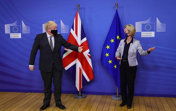 Год после Brexit. Главные проблемы Британии и ЕС