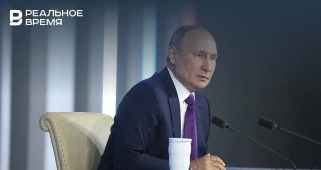 Путин подписал закон о запрете автоматического списания социальных выплат в счет погашения долгов россиян