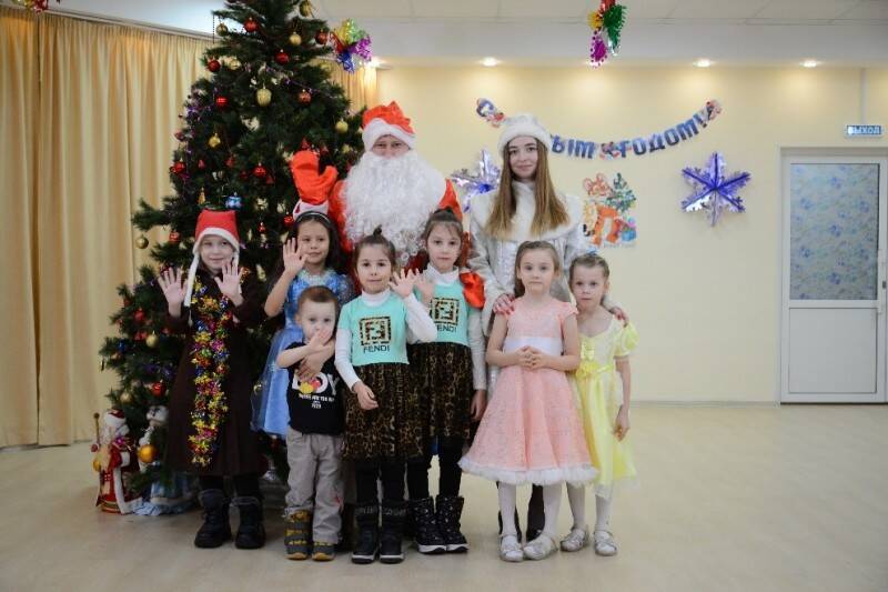АО "Транснефть - Север" провело новогоднюю благотворительную акцию для детей