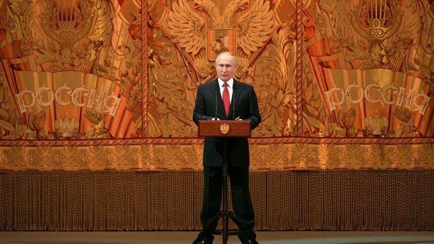 Песков рассказал, как Путин проведет 31 декабря
