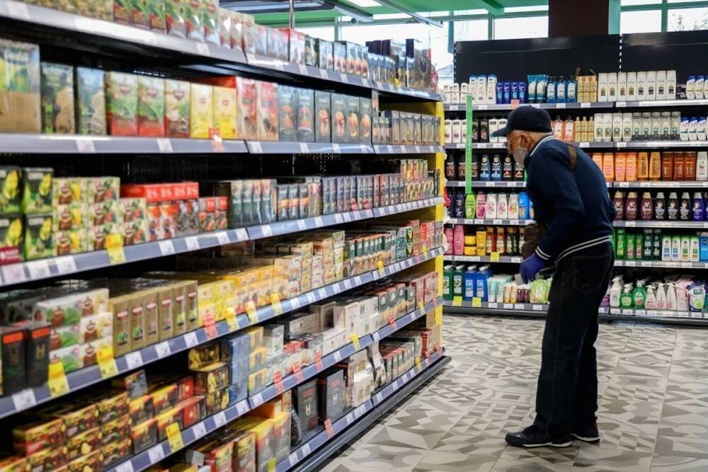 Волгоградцам объяснили, как безопасно покупать товар в супермаркетах