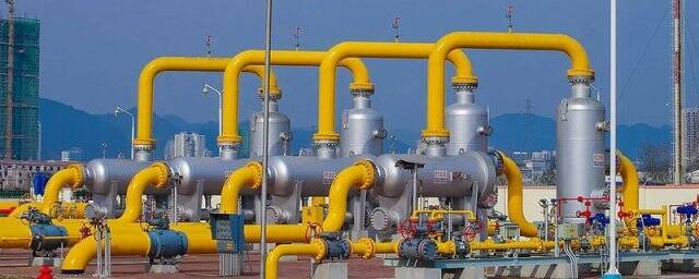 Стоимость газа в Европе упала ниже 1000 долларов за 1000 кубометров впервые с 6 декабря
