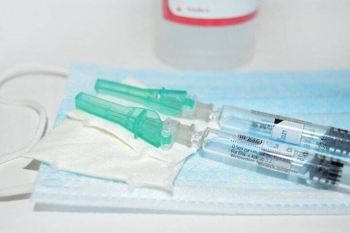 Более 80% работников сферы ЖХК и энергетики вакцинированы в Забайкалье