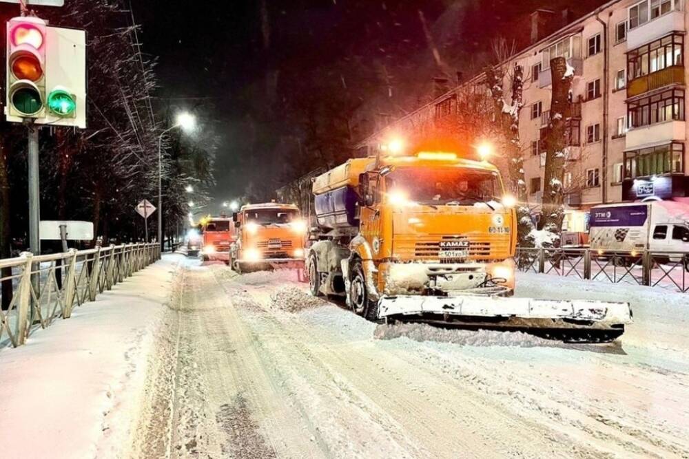 Вице-мэра Новгорода оштрафовали на 20 тысяч рублей за плохую уборку улиц от снега