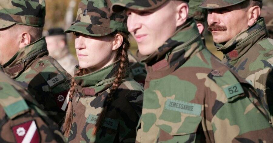 В латвийской армии все больше новобранцев-женщин