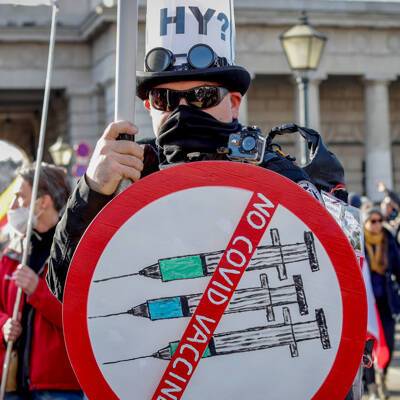 Полиция Вены применила перцовые баллончики против демонстрантов в ходе акции против коронавирусных ограничений