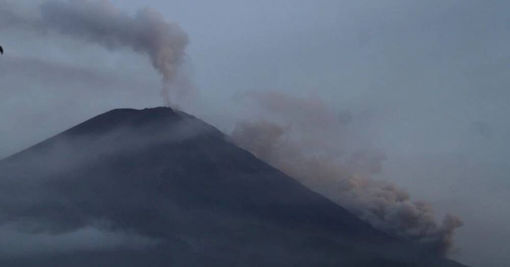 13 человек погибли. Стали известны последствия извержения вулкана в Индонезии (фото)
