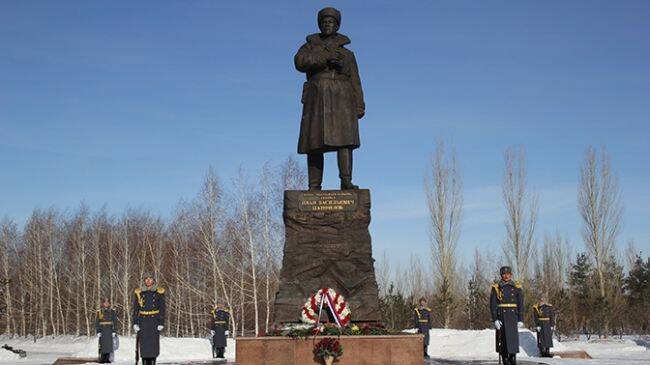 В Нур-Султане почтили память 28 панфиловцев, оборонявших Москву в 1941 году