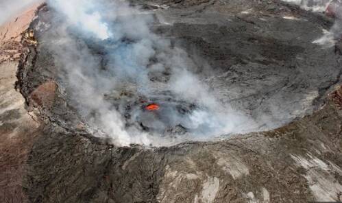 В Индонезии в результате извержения вулкана минимум 13 человек погибли. ФОТО