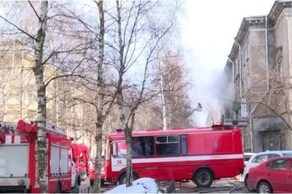 Стало известно состояние пострадавших в крупном пожаре на Смоленской улице