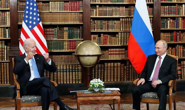 В Кремле рассказали об отсутствии договоренностей по очному саммиту Путина и Байдена