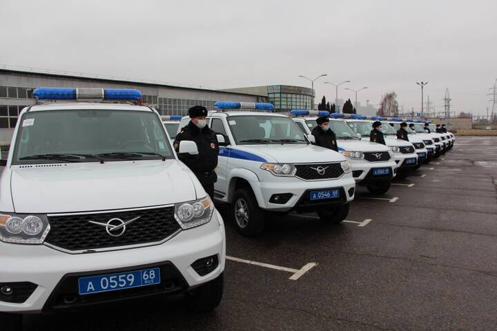 Тамбовские подразделения патрульно-постовой службы получили почти 20 новых автомобилей